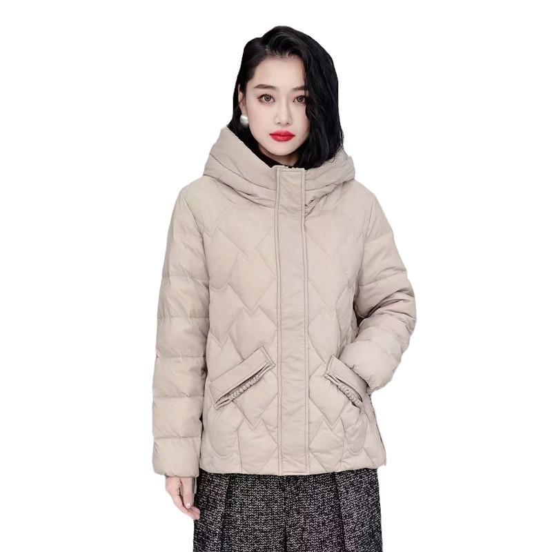 Короткая куртка-пуховик женская новая зимняя женская одежда корейская версия пальто свободное большого размера женское пальто на утином пуху