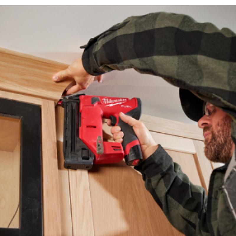 Milwaukee M12 Fcn18gs 202x зарядный гвоздезабивной пистолет 12v 2.0ah F15 F38 беспроводной Taka Gun