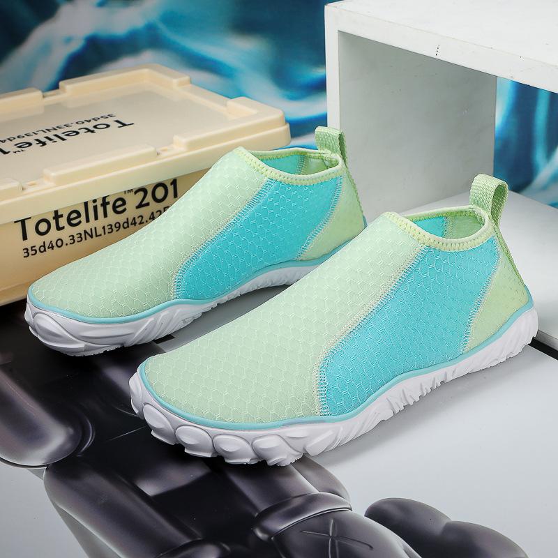 New outdoor sports stream walking shoes lightweight five-finger wading shoes couple swimming shoes amphibious beach shoes