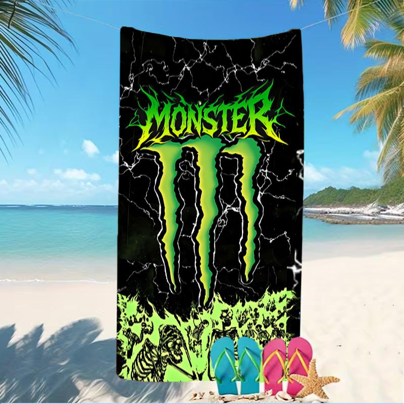 Пляжное полотенце с узором из логотипов Monster Energy - мягкое, впитывающее, можно стирать в машине. Легкое и современное, для плавания, незаменимо в путешествиях