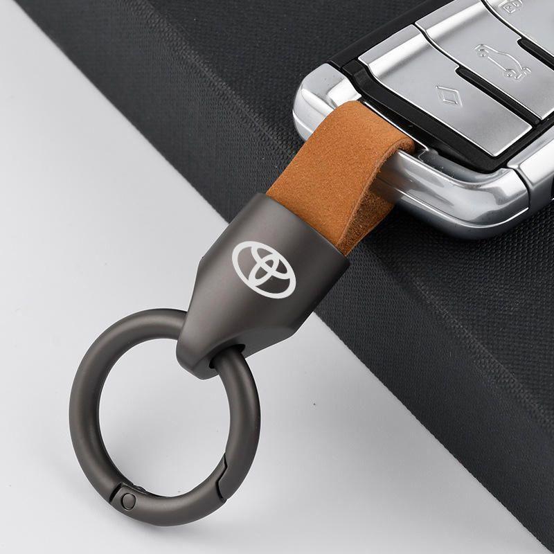 Simply styling Leather Alloy Car Keyring Keychain Key Holder For Toyota 86 Corolla Prius YARiS Hilux CHR SUPRA RAV4 Accessories