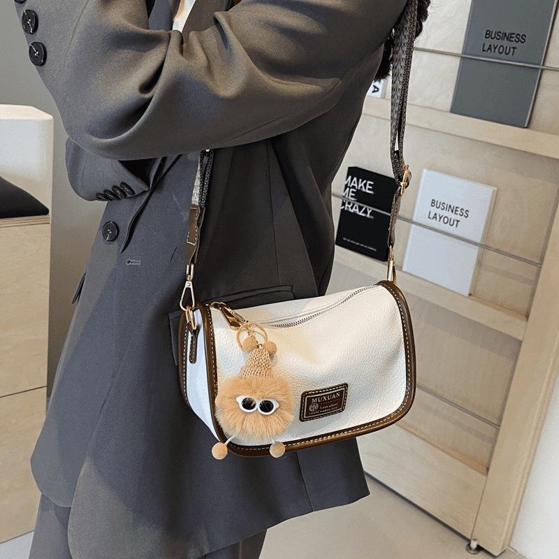 2025 Women's High-End Boston Baguette Shoulder Bag - Popular Wide Strap Crossbody Pillow Bag