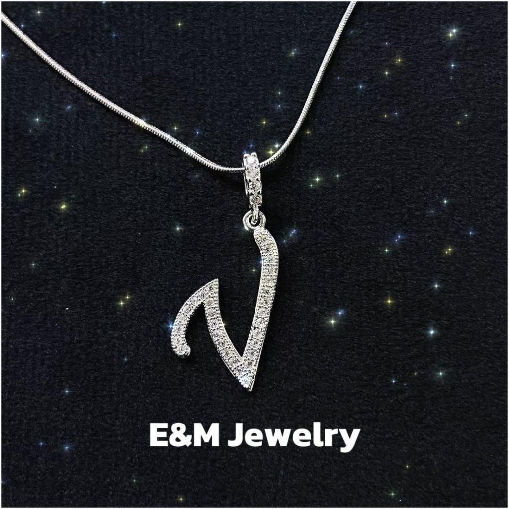 Королевский двор - Ожерелье в стиле «Дрянные девчонки» - Набор подвесок: Крест, Корона и Римская цифра, полностью покрытых цирконием - Роскошный позолоченный медный чокер для женщин