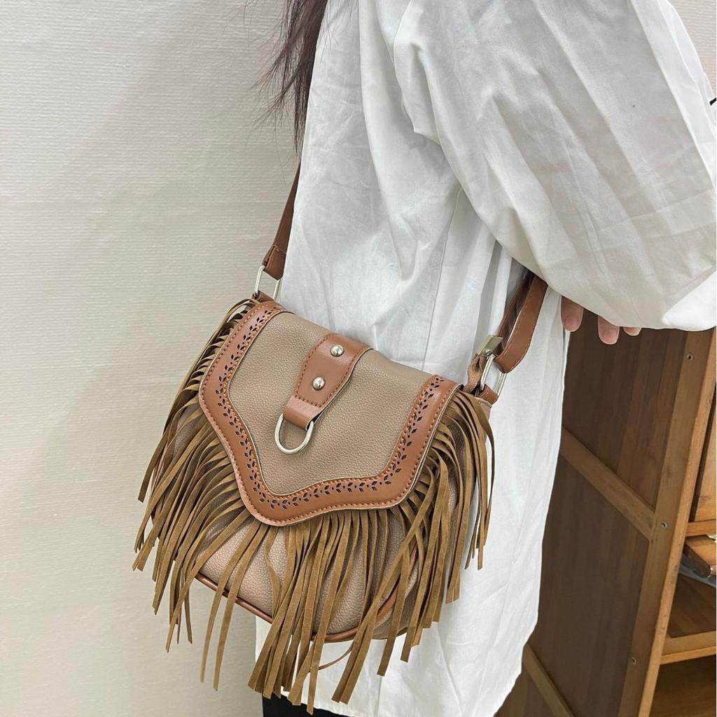 Tassel Design Retro Bag Women'S Fashion Shoulder Messenger Bag Going Out Casual Tassel Bag Saddle Bag