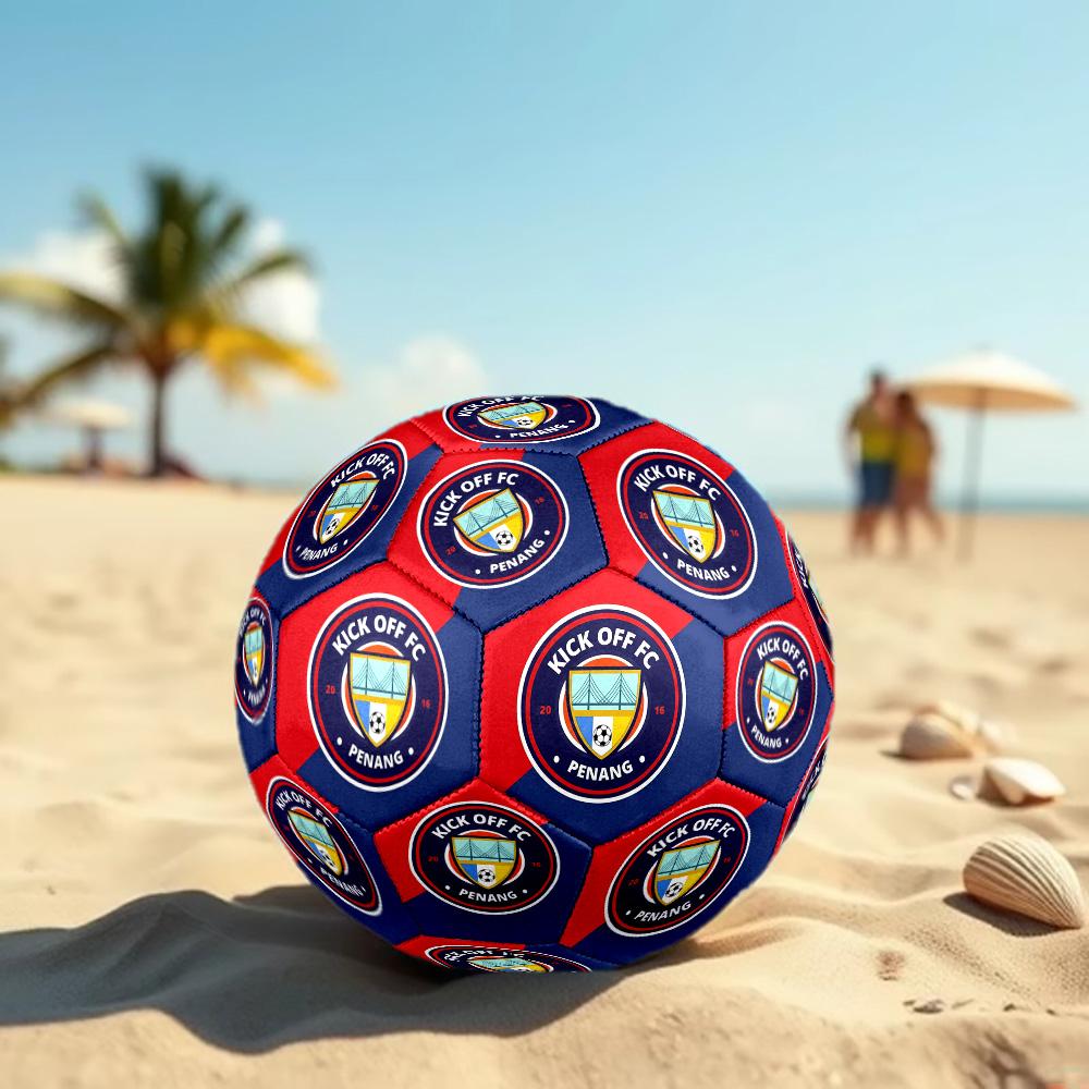 Начальный футбольный мяч FC Penang, размер 5, с принтом герба-щита в красно-синих тонах. Для тренировок на открытом воздухе, коллекции фанатов, игры.