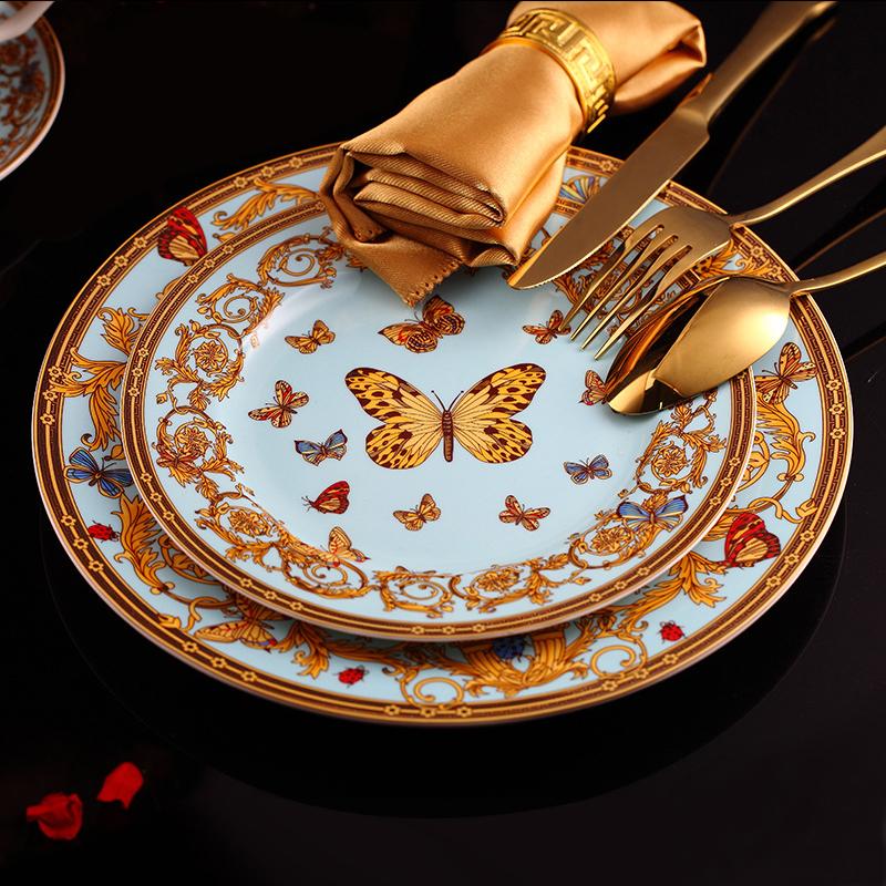 Европейский стиль. Набор столовой посуды из костяного фарфора с кофейной чашкой, набором обеденных и десертных тарелок. Креативный дизайн с изображением бабочек. Посуда для еды.