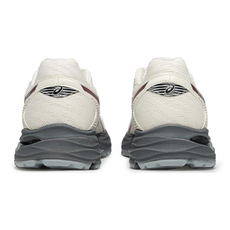 Asics Женские беговые кроссовки GEL-FLUX 4