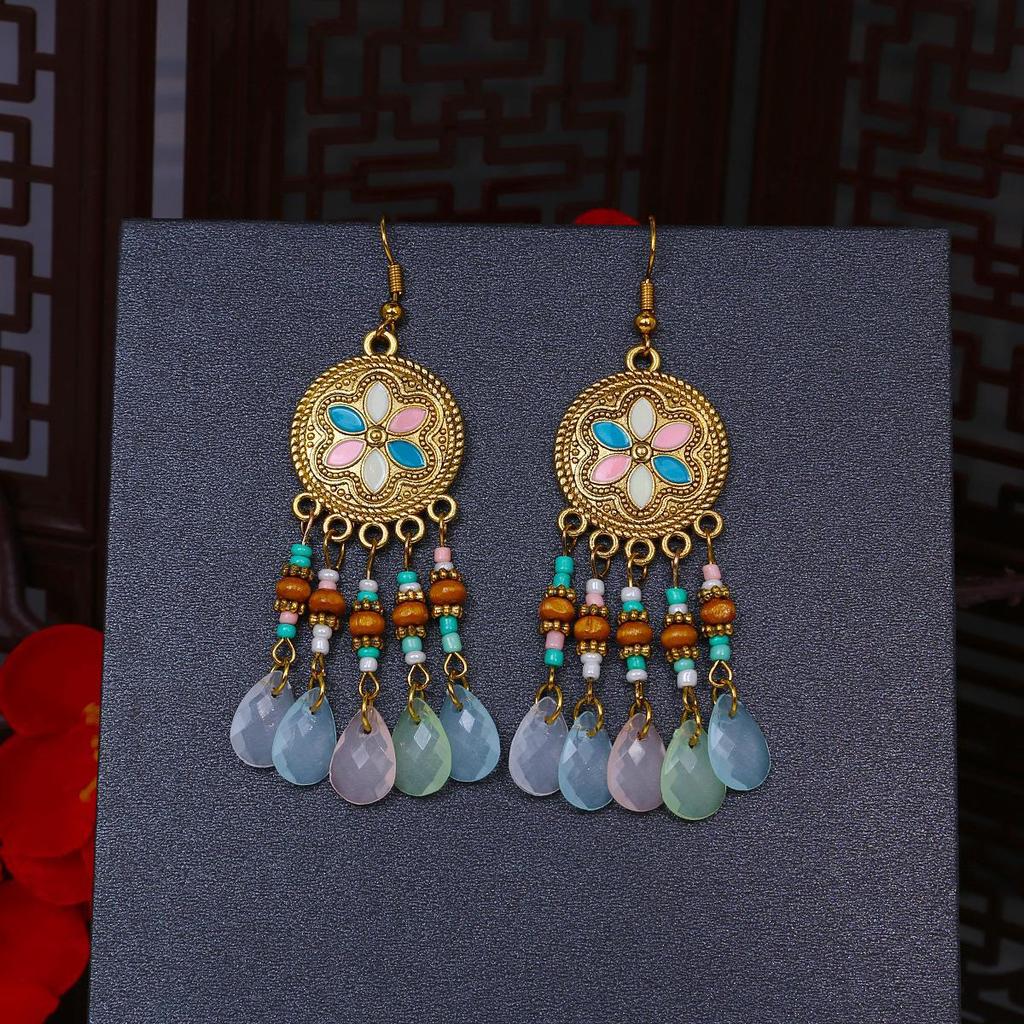 Серьги-кисточки с рисовыми бусинами и каплями воды в стиле бохо - этнический стиль, яркая индивидуальность