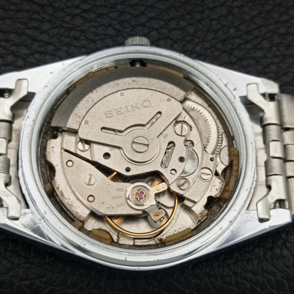 ВИНТАЖНЫЕ ОТРЕМОНТИРОВАННЫЕ МУЖСКИЕ АВТОМАТИЧЕСКИЕ ЧАСЫ SEIKO 5 ЯПОНИЯ ЧЕРНЫЙ ЦИФЕРБЛАТ a444526-1