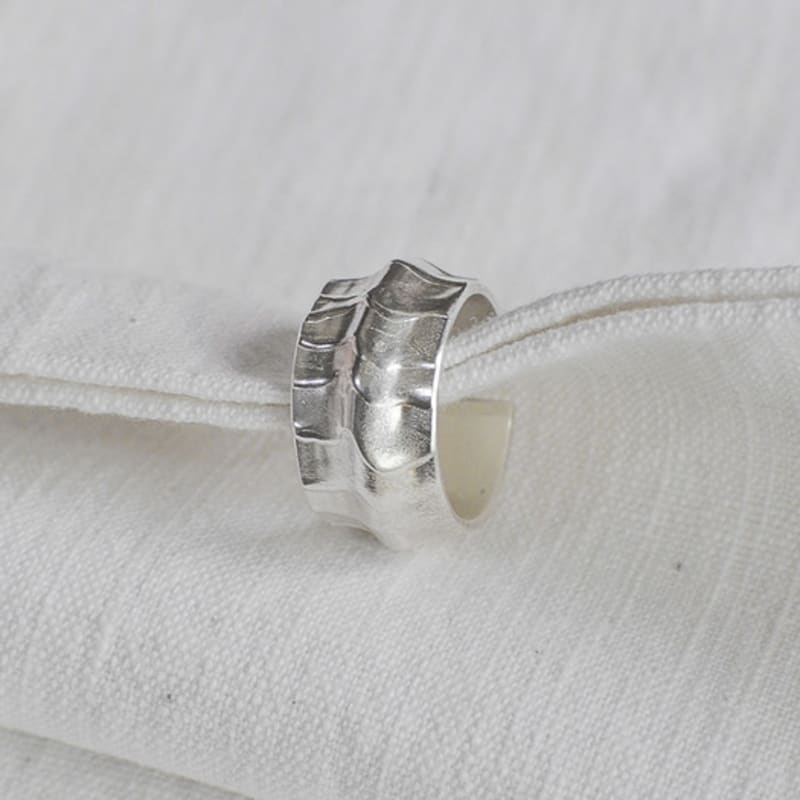 toust GENTLE WAVE Open Ring