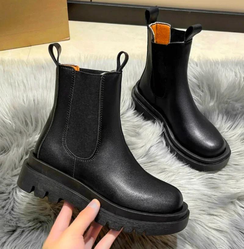 Fashion Women Boots Hot Luxury Thick Sole Chelsea Boots Women Flat Casual Boots High Quality Fashion Shoes for Women Zapatos De Mujer