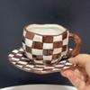 Керамическая Кофейная Чашка с Блюдцем, Ручная Роспись Под Глазурью, Ручная Лепка, Неправильный Коричневый Шахматный Узор, Изысканный Набор Блюдец для Чашки для Послеобеденного Чая