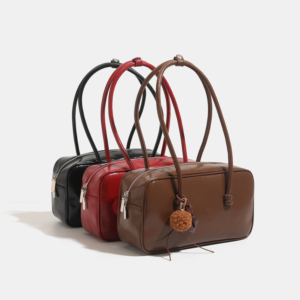 Japanese College Style Retro Oil Wax Leather Bag for Women New Style Autumn and Winter One Shoulder Armpit Bag Portable Boston Bag