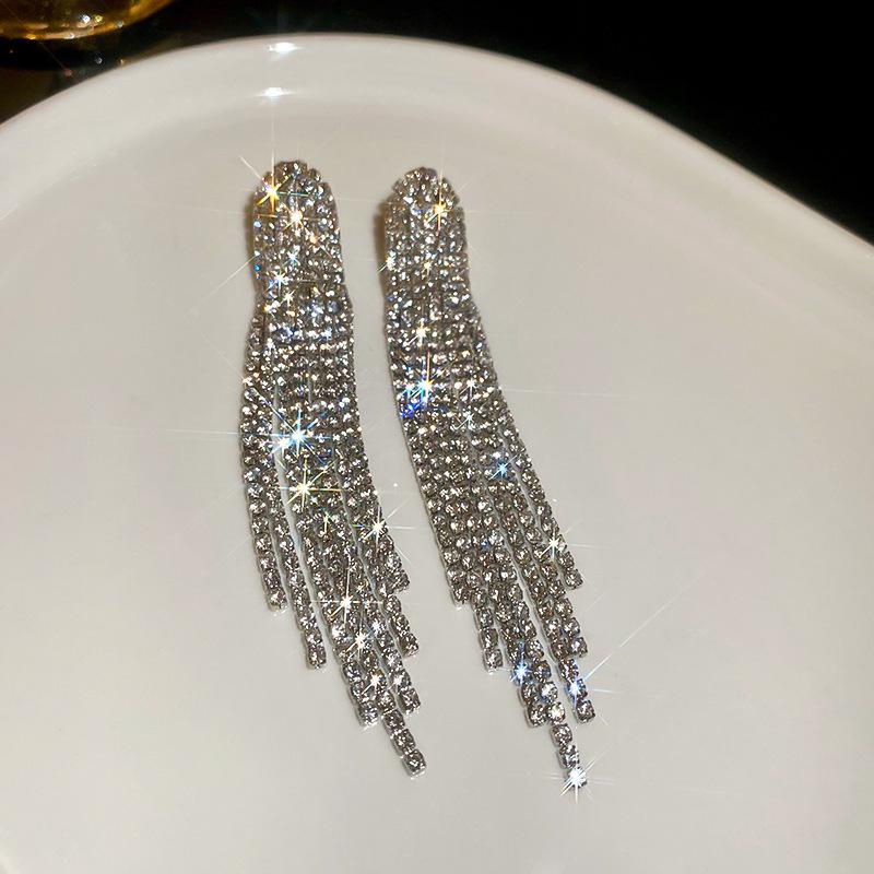 Серьги-кисточки с бриллиантами в виде цветков «Серебряная игла» класса люкс 2025 - Элегантный европейский и американский стиль для женщин