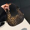 Сумка-клатч в форме полумесяца для женщин, коричневая, черная, с леопардовым принтом, женская, винтажная, из искусственной кожи, сумки через плечо, универсальная