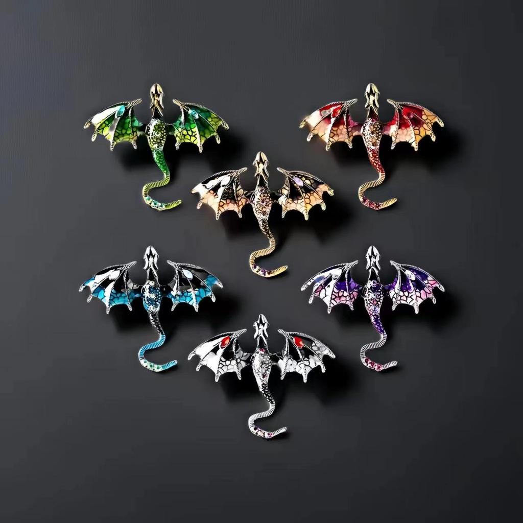 Ретро Брошь Летающий Дракон с Подтеками: Мужской значок на лацкан в мультяшном стиле