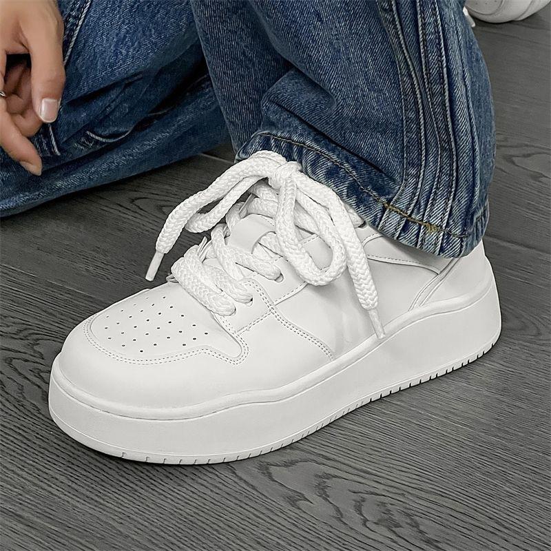 2026 new men's breathable versatile platform bread shoes heightening couple shoes sports and leisure solid color Darth Vader board shoes