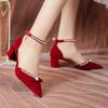 Модные элегантные туфли невесты с ремешком на щиколотке и жемчугом, женские туфли-лодочки на высоком каблуке с бантом и бусинами, женские красные удобные свадебные туфли на квадратном каблуке