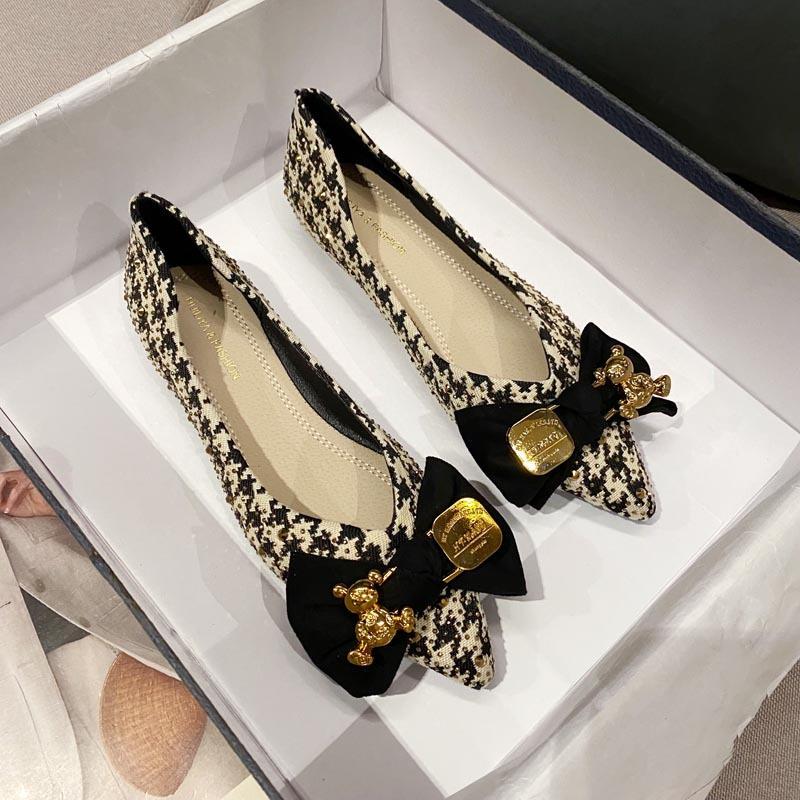 Pointed Head Shallow Mouth Single Shoes Women's Spring and Summer Flat Bottom New Plaid Material Four Seasons Shoes Boat Ladyshoes Single Large Size
