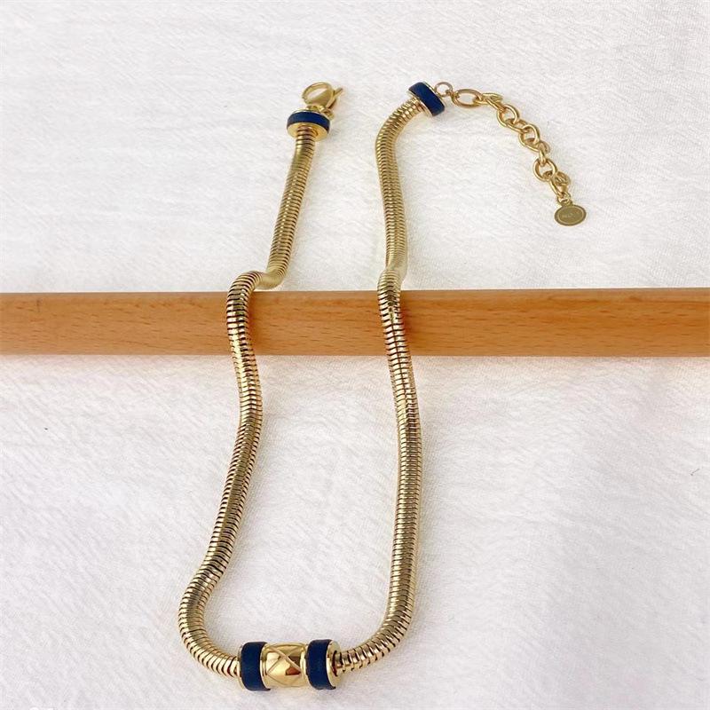 Европейско-американское массивное колье из змеиной кости: Маленькая талия, хип-хоп стиль, ювелирные изделия из нержавеющей стали для женщин