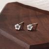 Light Luxury Hollow Flower Earrings for Women with Niche High-end Design New Earrings