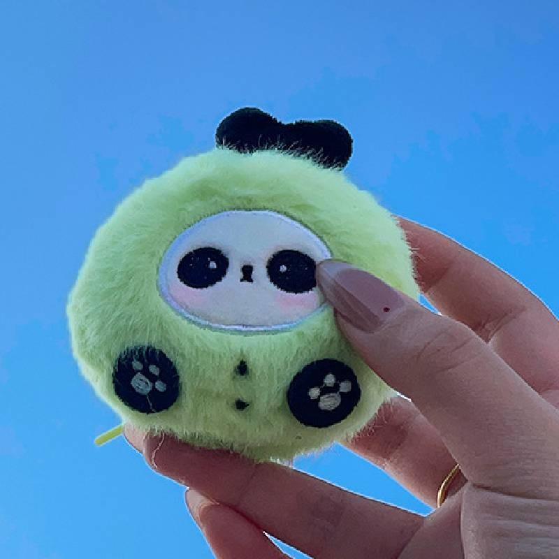 Очаровательный плюшевый брелок с мультяшным животным и пищащим звуком. Идеально подходит для детей и пар.