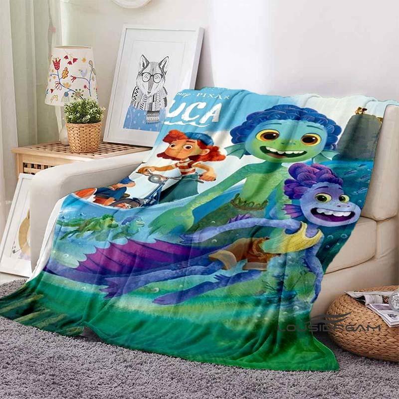 This cartoon Luca blanket is warm and comfortable, suitable for adults, and is an ideal choice for sofas, picnics, RVs, and othe