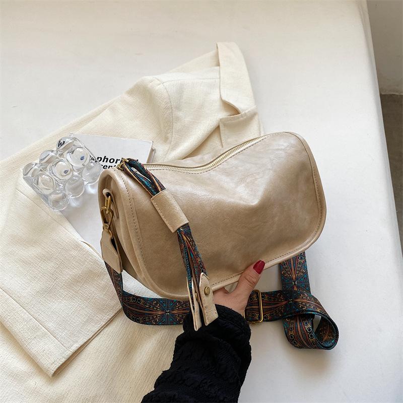 Vintage Shoulder Bag For Women PU Leather Pillow Bag Luxury Style Crossbody Bag Lady Messenger Bag Ladies Tote Purse CLE