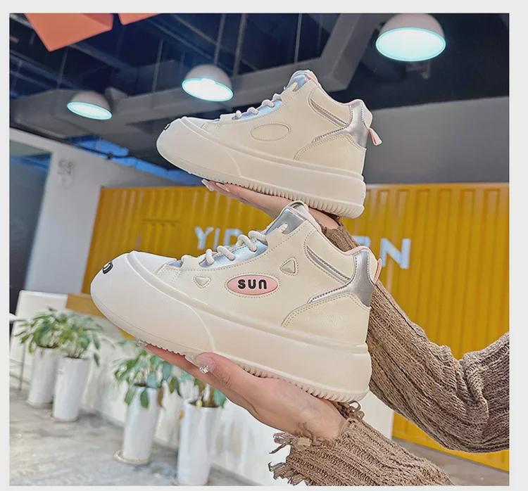 Женские высокие кроссовки на осень 2025 года: Трендовый универсальный белый спортивный повседневный