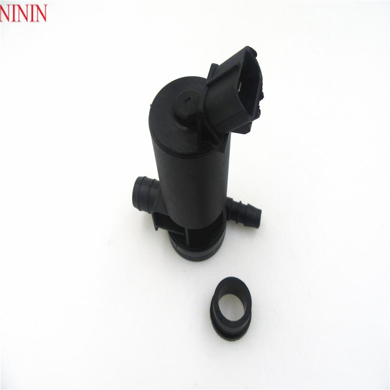 Applicable for Toyota Prius RAV4 Sequoia Lexus GS300 GS350 GS430 GS460 GS450H IS250 IS350 headlight washer pump 85280-30040
