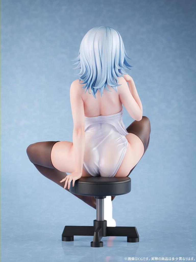 Проницательность Nikkan Девушка хочет быть ущипнутой в школьном купальнике чулок с видом масштаба нарисованной законченной фигуры "Я Мамия-сан презираю." 1/6