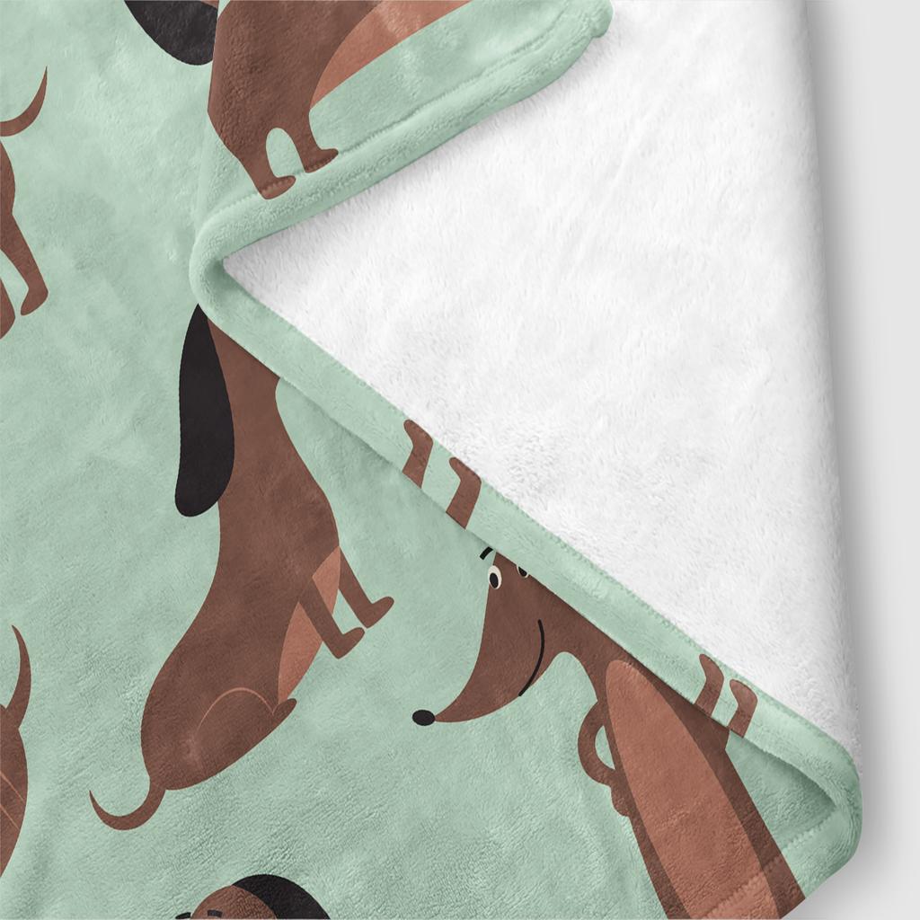 1 piece of double-sided flannel dog blanket, digital printed sofa air conditioning cover blanket for sausages, dogs, and dogs