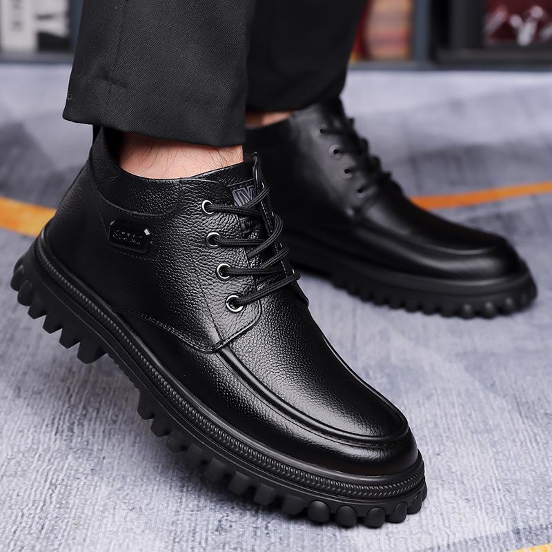 Модные зимние теплые хлопковые ботинки для мужчин, модные повседневные черные новые дизайнерские туфли из коровьей кожи, мужские ботильоны на мягкой подошве и платформе