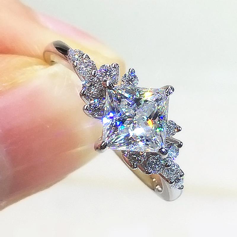 Huitan Fashion Princess Square CZ Finger Ring Женское обручальное кольцо Ювелирные изделия Изящный дизайн Аксессуары для церемонии помолвки