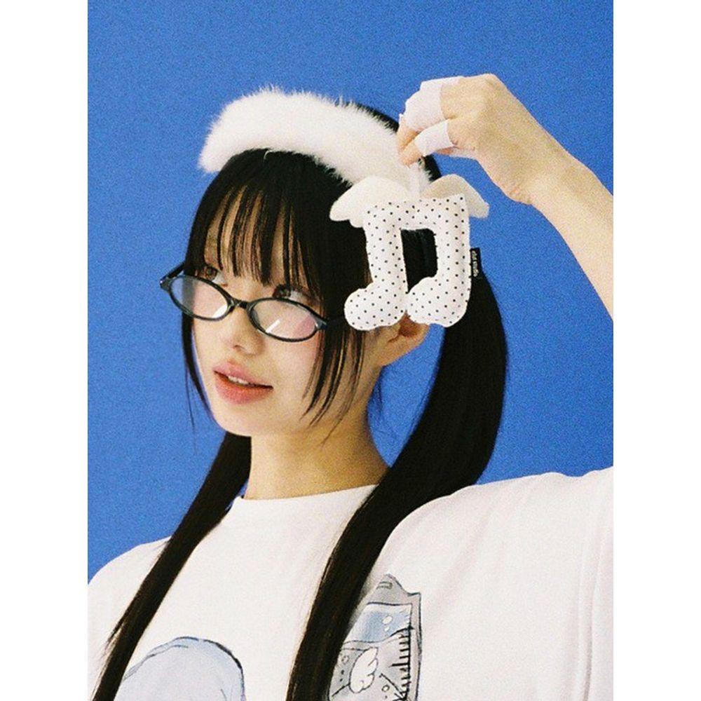 CLUT STUDIO Melody Angel Keyring - WHITE