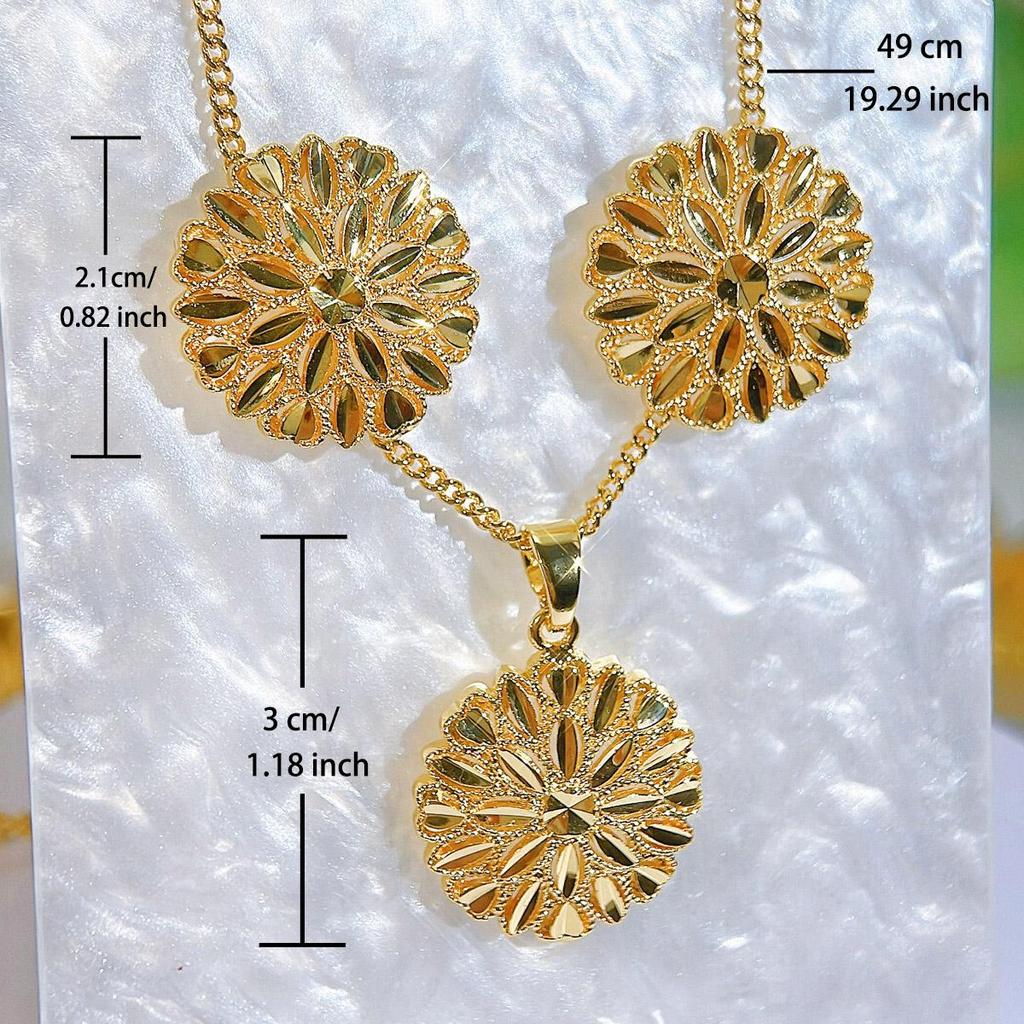 CMM Two-Piece Set Of Luxurious Golden Round Circle Carved Pendant Necklace Earrings Women's Party Jewelry Accessories