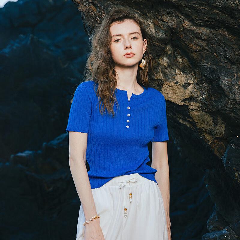 Chuyu Women's Shimmer Knit Short-Sleeved Round Neck Top