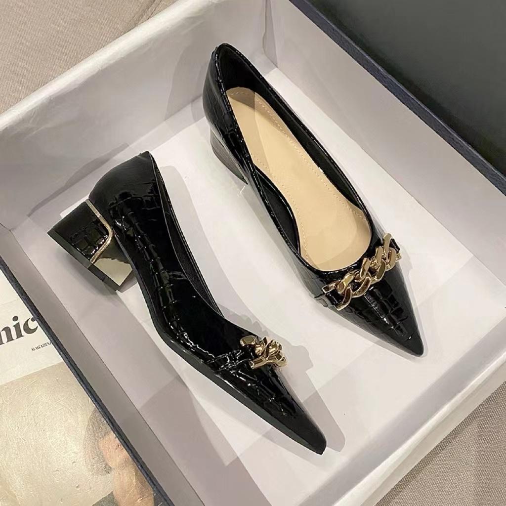 Женская летняя обувь Черные туфли для женщины 2025 на среднем квадратном каблуке Офисные туфли-лодочки с острым носком Весенние Мэри Джейн