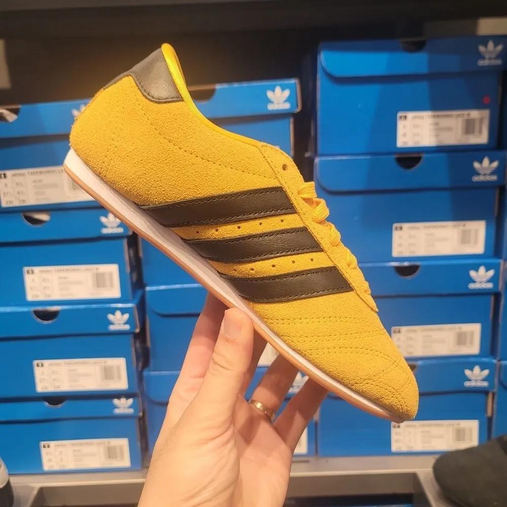 Кроссовки adidas для тхэквондо на шнуровке JS1461