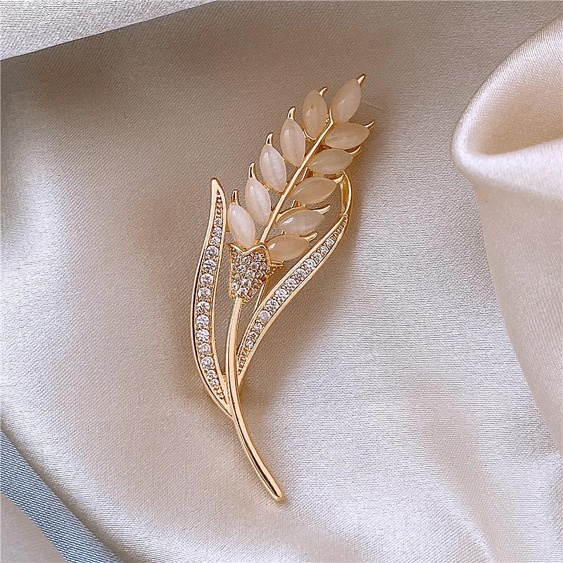 Wheat Ear Brooch: High-end Exquisite Pin, 2023 Trendy Corsage Decoration for Coats & Sweaters