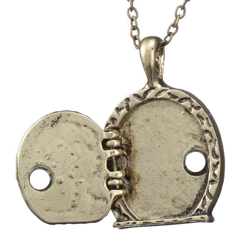 New Lord Same Ring Dwarf House Door Necklace Retro Movie Series Exquisite Open Pendant Necklace Party Jewelry Gifts