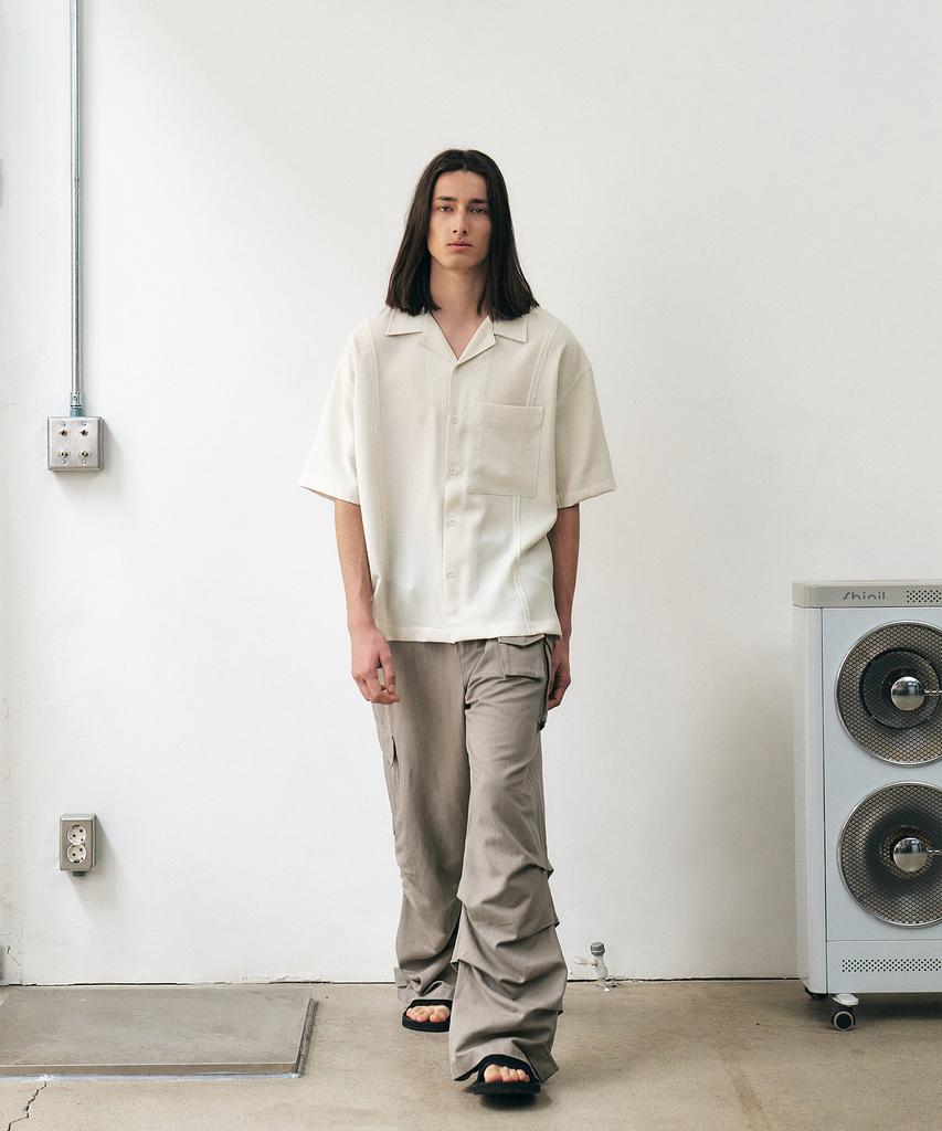 INSILENCE Multi-Pocket Pintuck Pants Tan Grey