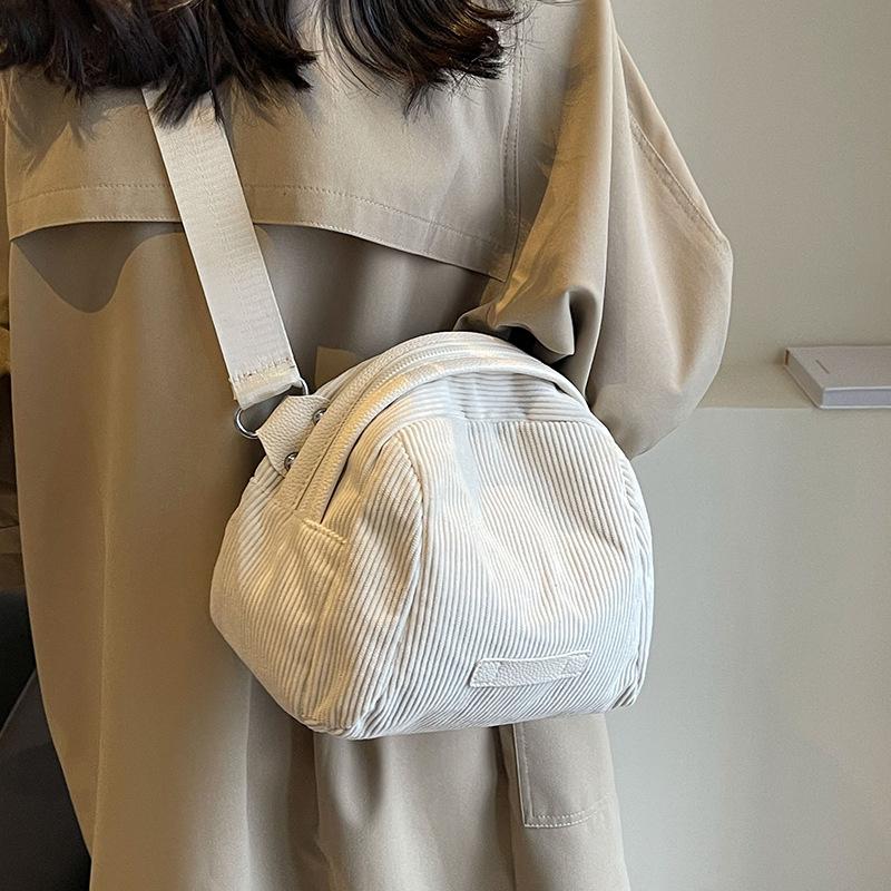 Вельветовая сумка женская 2024 года, новая высококачественная текстура, нишевая осенне-зимняя универсальная сумка-мессенджер на одно плечо, сумка-ведро в виде ракушки