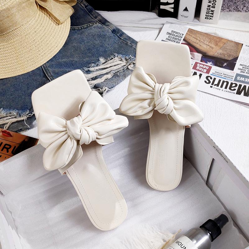 Женские тапочки на плоской подошве с квадратным носком, пляжная обувь на плоской подошве с бантом, красные, черные, белые, модные сандалии, летняя новая женская обувь для улицы 2024 года