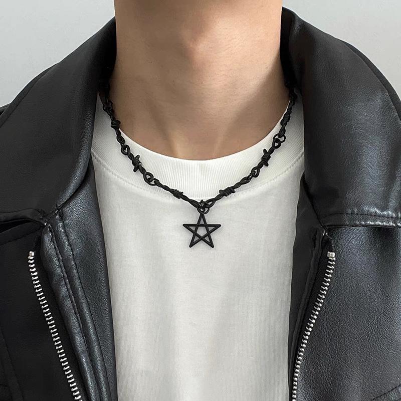 Gothic Punk Black Metal Thorn Necklace For Men And Women Hip-hop Fashion Star Pendant Dark Style Jewelry Gift