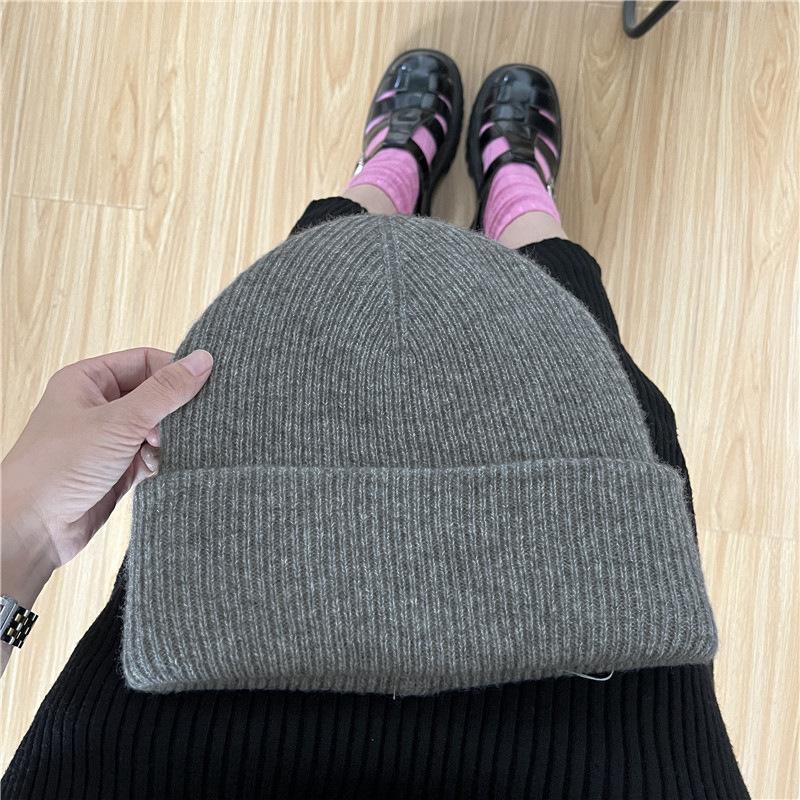 Женская шерстяная шапка Тепло и защита ушей Вязаная шапка Большая голова Маленькое лицо
