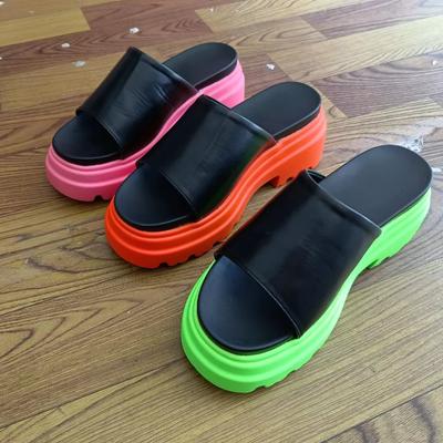 Модные летние высококачественные классические женские шлепанцы 2025 года, брендовая платформа, однотонные пляжные шлепанцы, Zapatos Mujer 2025 тренд