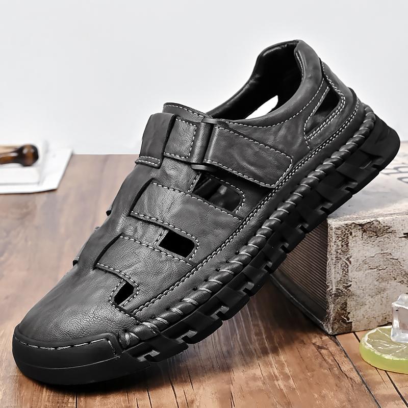 Fashion Outdoor Quick Dry Male Sandals Hand-stitching Men's Summer Shoes New Casual Leather Beach Flats Anti-collision Toe Roma Sandals