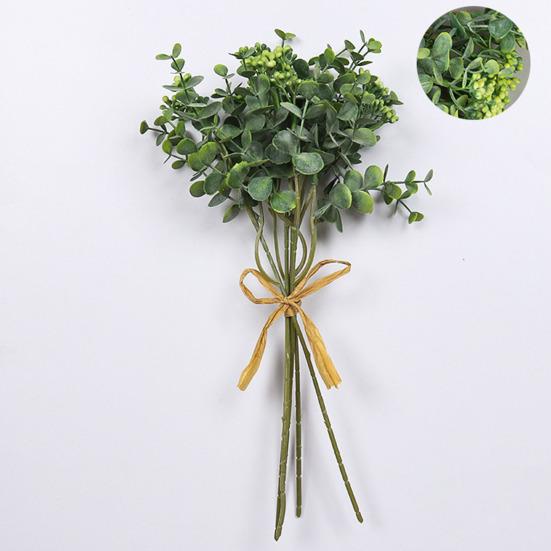 Отличный искусственный букет, не требует полива, легкий, реалистичный.
