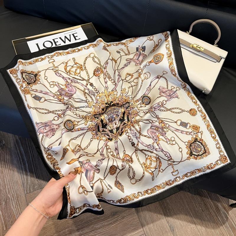 Spring and summer new Korean fashion sweet polka dot simulation silk small square scarf women's thin sunscreen silk scarf decorative small scarf